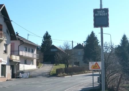 Prikazovalnik hitrosti Rakek pri Avtostilu Foto Boštjan Otoničar